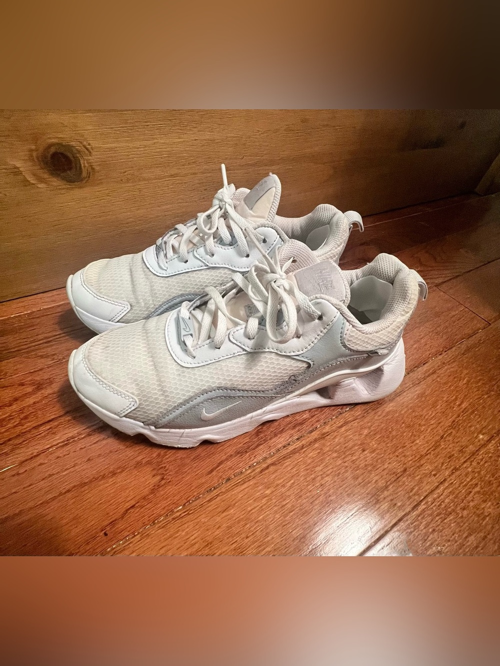 Nike RYZ 365 II Chunky White/Silver Sneakers